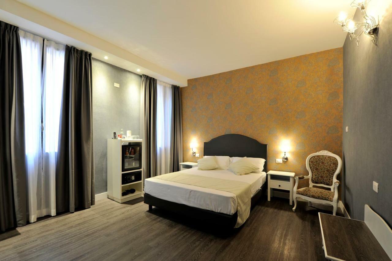 Maxxim Hotel Ferrara Zewnętrze zdjęcie
